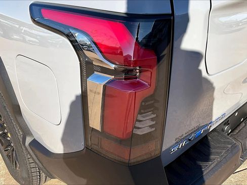 New 2026 Chevrolet Silverado EV LT w/ Plus Package image 15