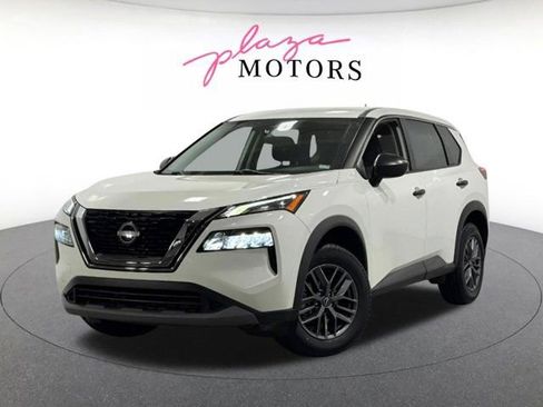 Used 2022 Nissan Rogue S FWD image 1