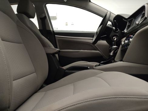 Used 2020 Hyundai Elantra SEL FWD image 21
