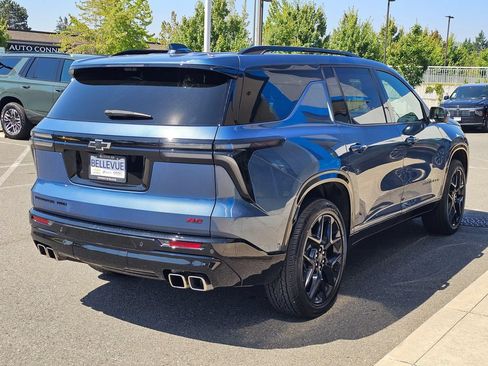 Used 2025 Chevrolet Traverse RS w/ LPO, Floor Liner Package AWD/4WD image 5