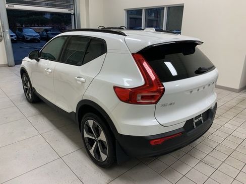 Certified 2024 Volvo XC40 B5 Core image 6