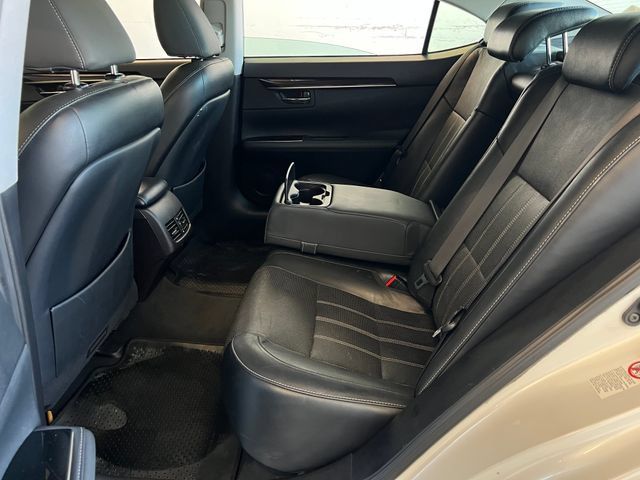 Used 2018 Lexus ES 350 w/ Luxury Package w/Wood Trim FWD image 31