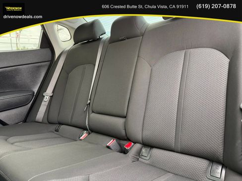 Used 2018 Kia Optima LX image 19