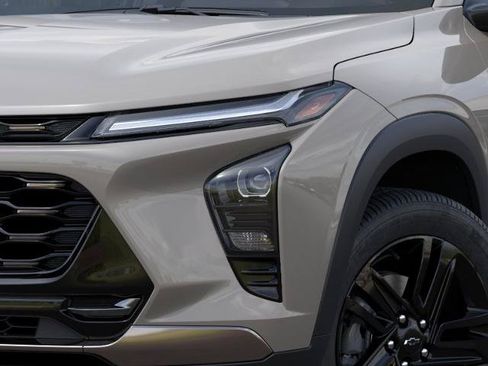 New 2026 Chevrolet Trax ACTIV FWD image 34