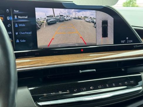 Certified 2023 Cadillac Escalade Premium Luxury Platinum image 30