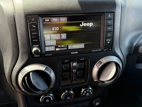 Used 2016 Jeep Wrangler Unlimited Sport w/ Quick Order Package 24S AWD/4WD image 18
