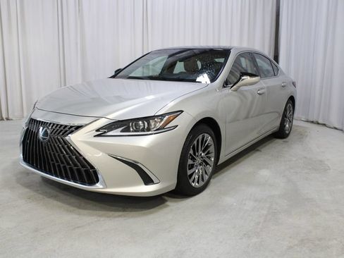 Used 2025 Lexus ES 350 w/ Technology Package FWD image 35
