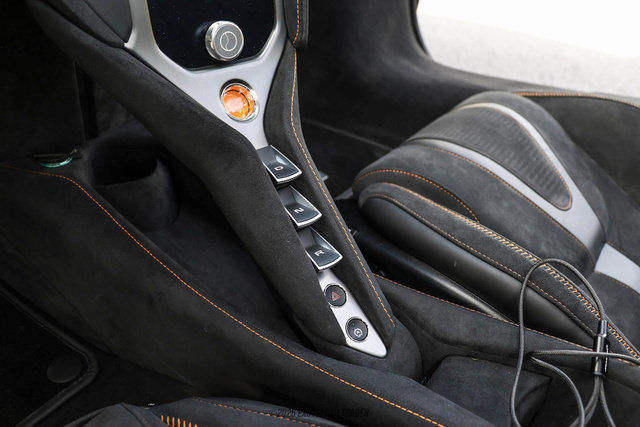 Used 2025 McLaren 750S RWD image 47