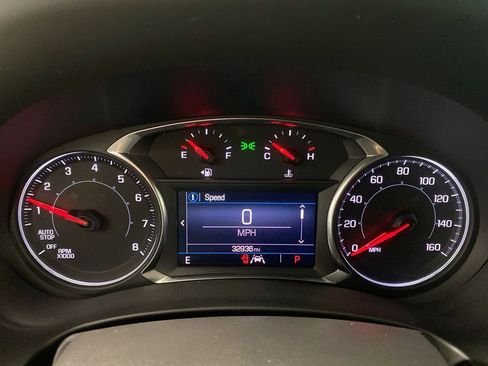 Used 2023 GMC Terrain SLE w/ Driver Convenience Package FWD image 15