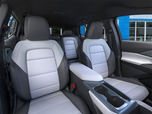 New 2026 Chevrolet Equinox EV LT image 16