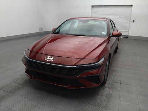 Used 2024 Hyundai Elantra SEL FWD image 15