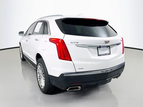 Used 2017 Cadillac XT5 Premium Luxury AWD/4WD image 8
