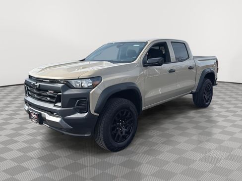 Used 2024 Chevrolet Colorado Trail Boss w/ Advanced Trailering Package image 21
