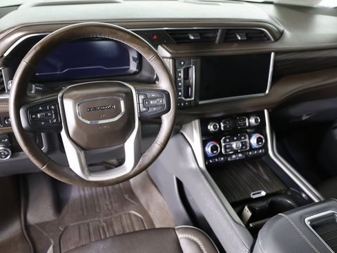 Certified 2023 GMC Yukon XL Denali image 13