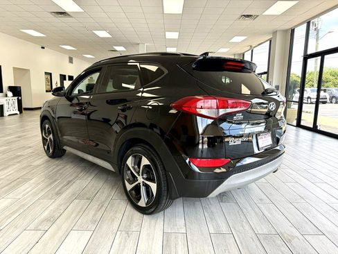 Used 2018 Hyundai Tucson Value AWD/4WD image 7