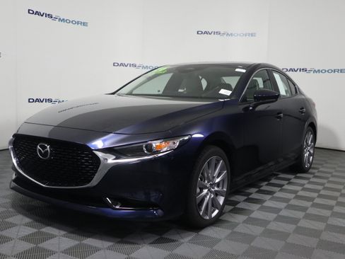 Certified 2026 MAZDA MAZDA3 2.5 S Sedan w/ Preferred Pkg FWD image 11