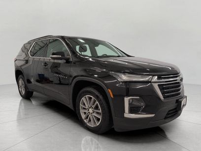 Used 2023 Chevrolet Traverse LT