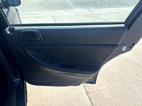 Used 2006 Dodge Stratus SXT image 39