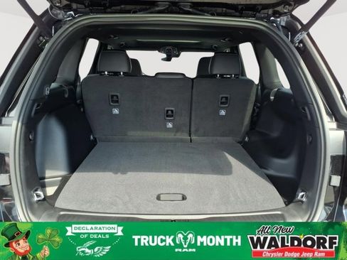 New 2026 Jeep Grand Cherokee Altitude AWD/4WD image 10