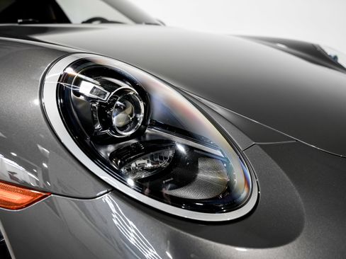 Used 2019 Porsche 911 Carrera 4S image 42