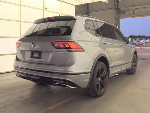 Used 2019 Volkswagen Tiguan SEL Premium R-Line AWD/4WD image 4
