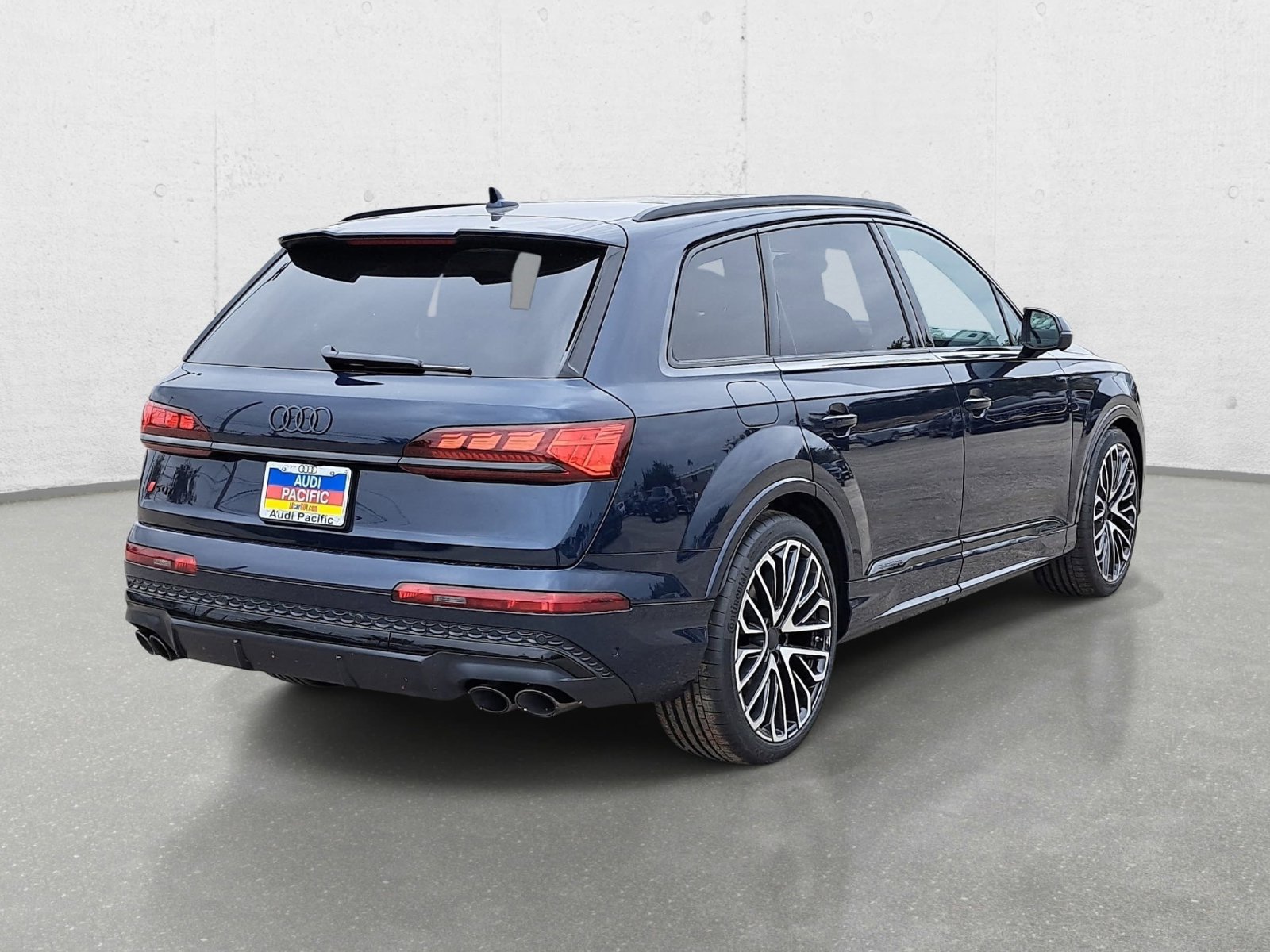 New 2026 Audi SQ7 Prestige AWD/4WD image 5