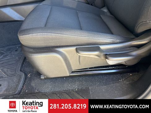 Used 2025 Chevrolet Colorado W/T image 13