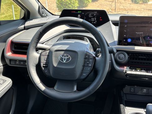 Used 2025 Toyota Prius Plug-In Hybrid w/ Limited Premium Package FWD image 20