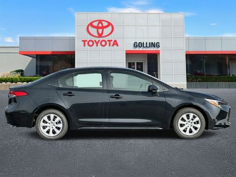 New 2026 Toyota Corolla LE image 2