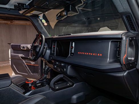 Used 2025 Ford Bronco Raptor image 17