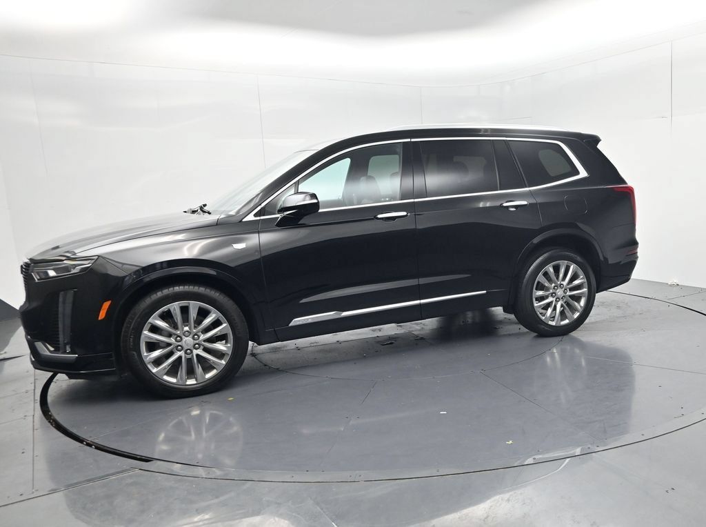 Used 2021 Cadillac XT6 Premium Luxury AWD/4WD image 4