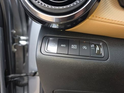 Used 2025 Chevrolet Equinox ACTIV w/ Safety and Technology Package image 35