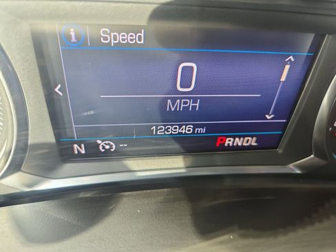 Used 2019 Chevrolet Equinox LT image 19