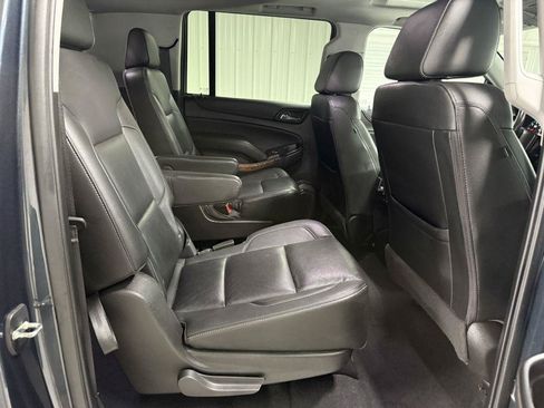 Used 2020 Chevrolet Suburban Premier AWD/4WD image 43