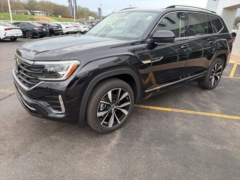 New 2026 Volkswagen Atlas SEL Premium R-Line AWD/4WD image 3