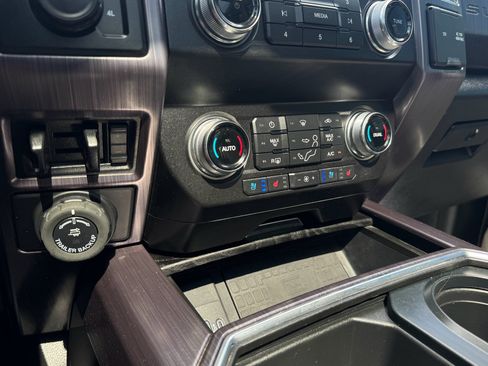 Used 2021 Ford F450 Limited w/ FX4 Off-Road Package AWD/4WD image 27