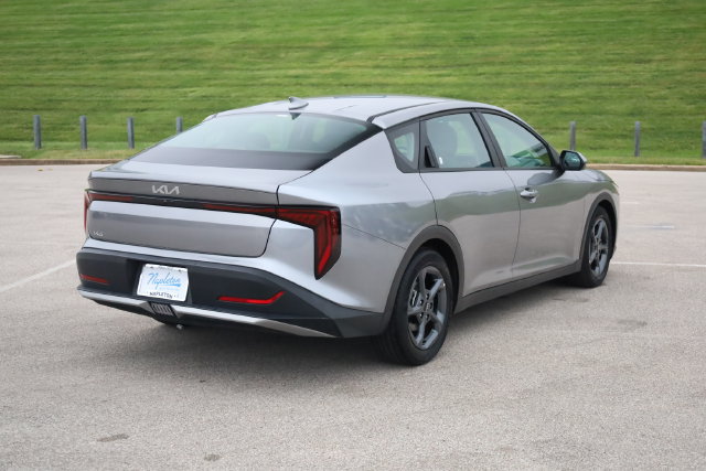 Used 2025 Kia K4 FWD image 6