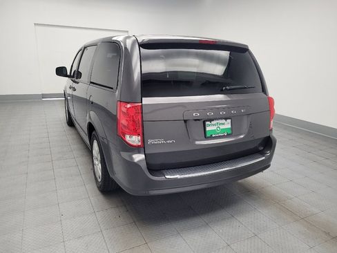 Used 2018 Dodge Grand Caravan SE FWD image 6