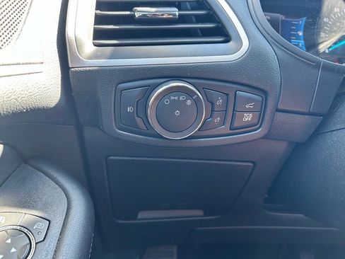 Used 2022 Ford Edge SEL w/ Convenience Package image 27