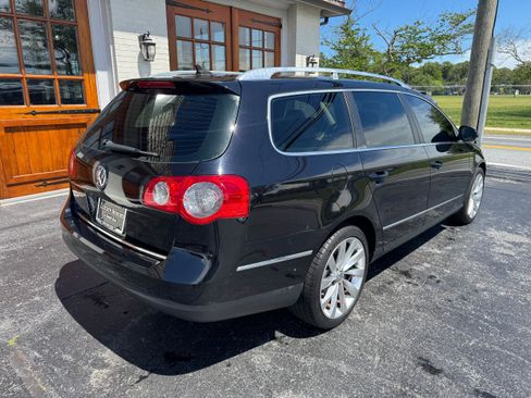 Used 2010 Volkswagen Passat Komfort image 3