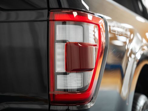 Used 2023 Ford F150 Lariat w/ Equipment Group 502A High image 18