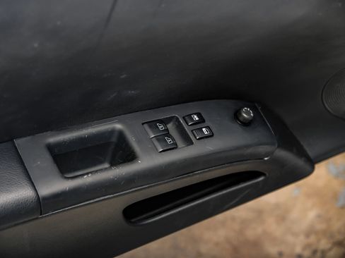 Used 2005 Nissan 350Z Touring RWD image 40