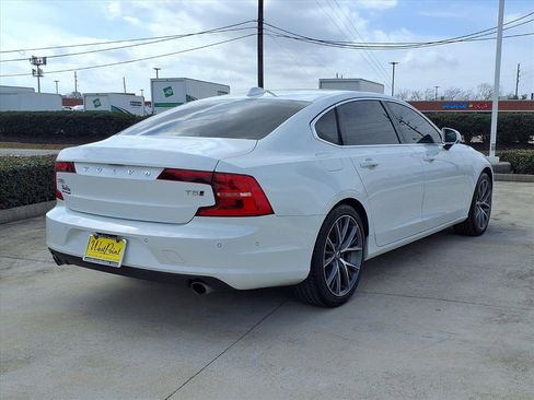 Used 2018 Volvo S90 T5 Momentum w/ Convenience Package image 2