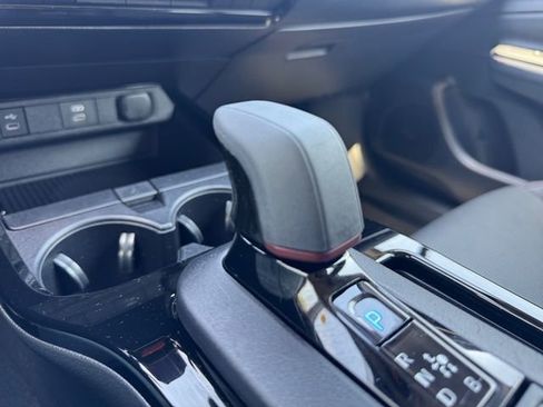 Used 2023 Toyota Prius Prime FWD image 16