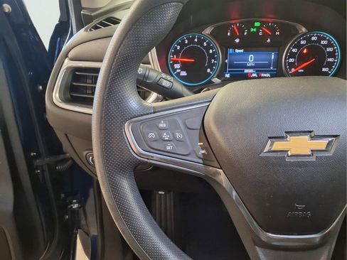 Used 2020 Chevrolet Equinox LT FWD image 12