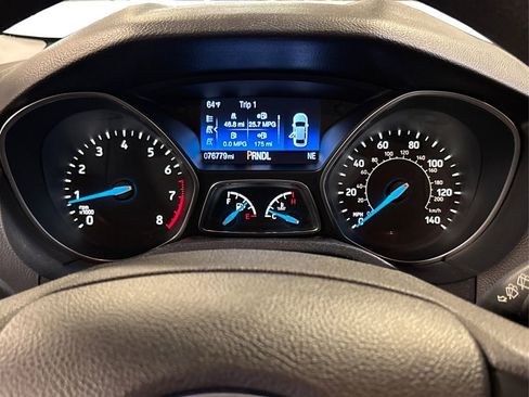 Used 2016 Ford Focus SE w/ Reverse Sensing Package image 26