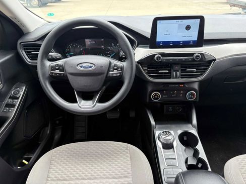 Used 2022 Ford Escape SE FWD image 10