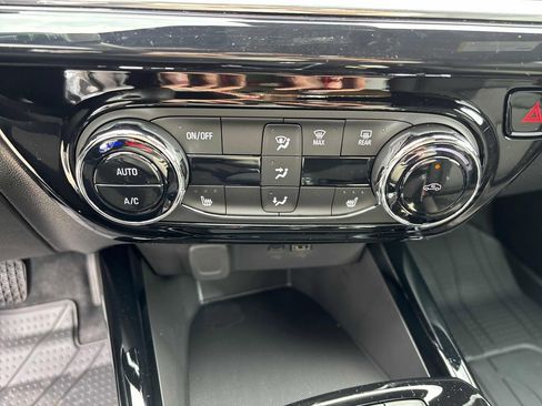 New 2026 Chevrolet Trax RS w/ Driver Confidence Package image 21