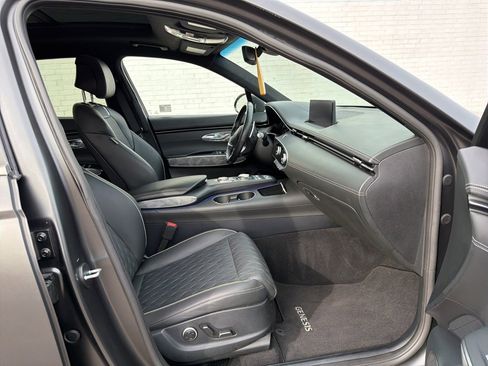 Used 2024 Genesis GV70 3.5T Sport w/ Sport Advanced Package image 12