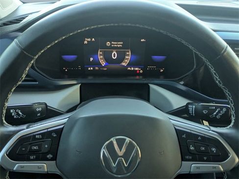 Used 2022 Volkswagen Taos SE image 27